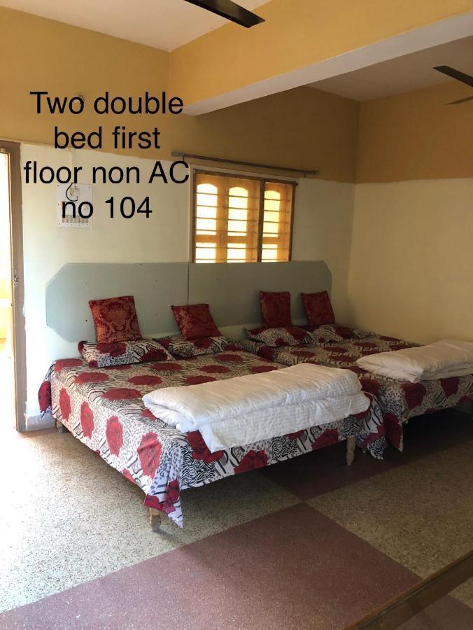 Rukmavati Guest House Mundra Екстер'єр фото
